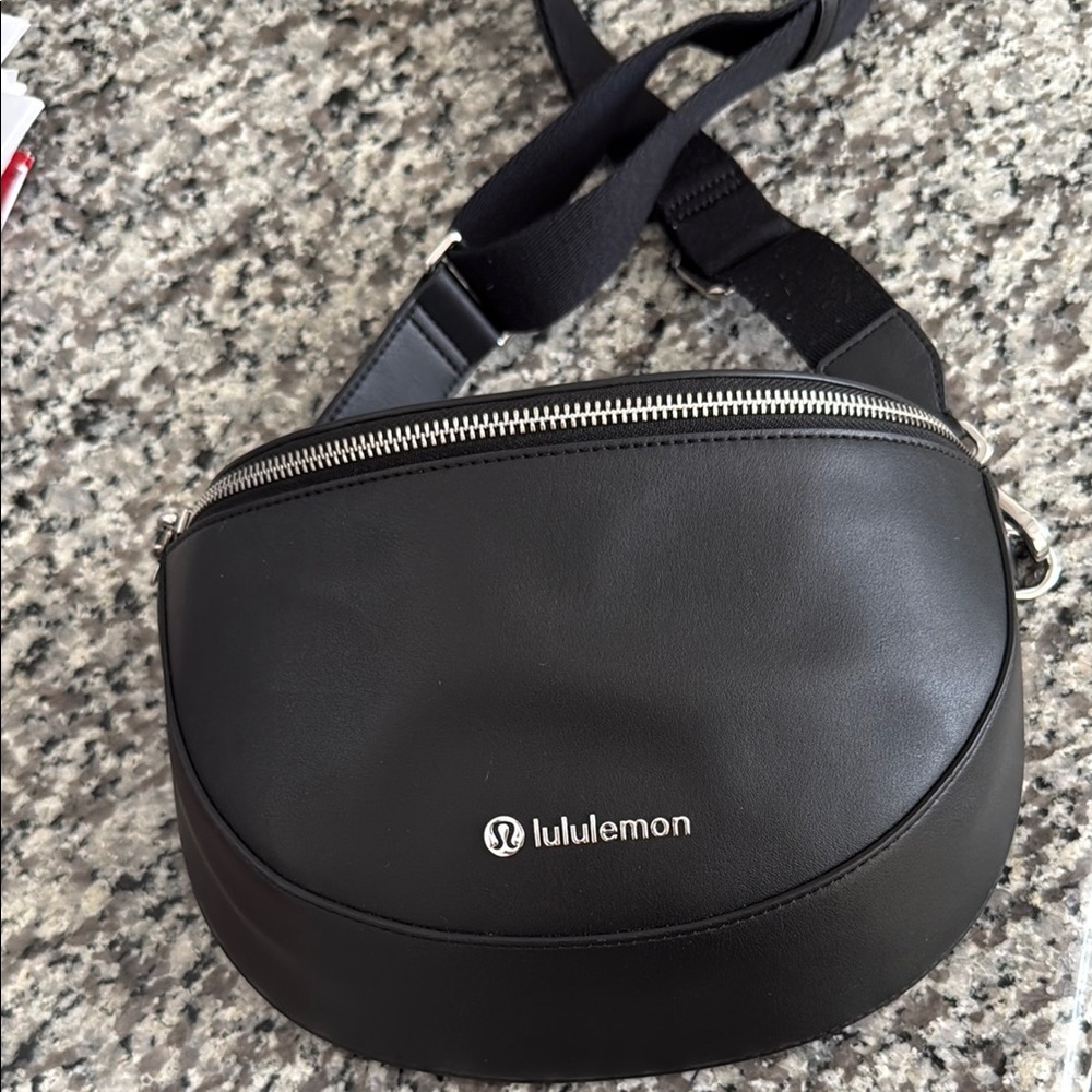 lululemon athletica cactus material leather Crossbody